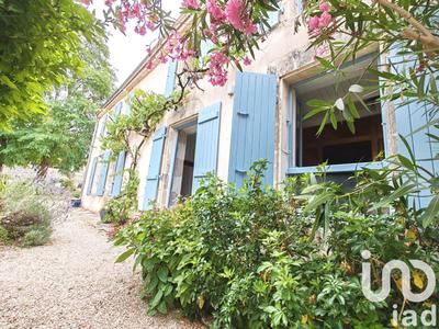 Maison - 239 m² - 9 pièces