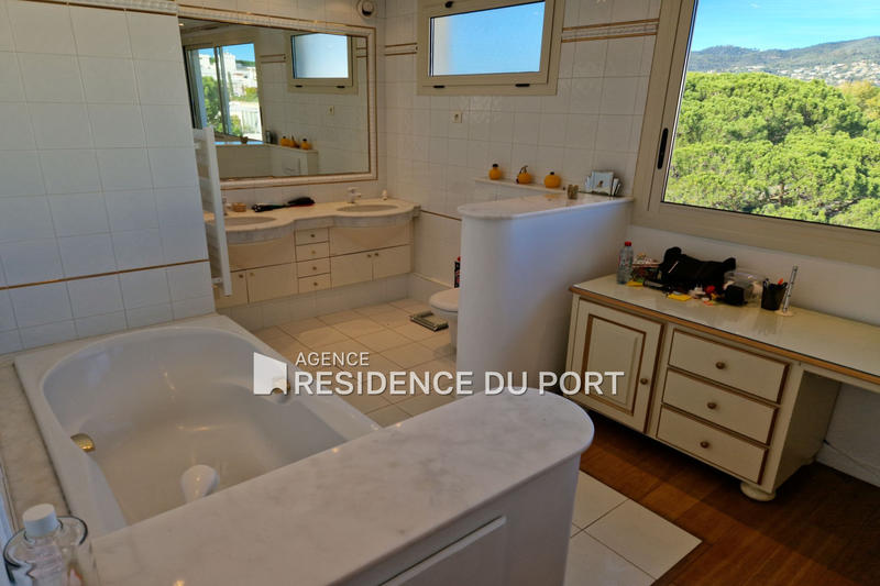 Appartement - 127 m² - 4 pièces