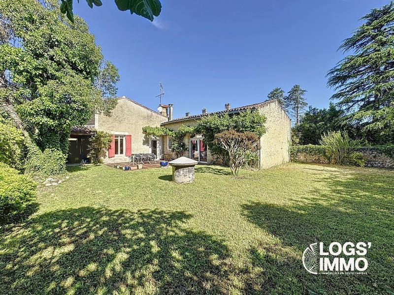 Maison ancienne - 195 m² - 6 pièces