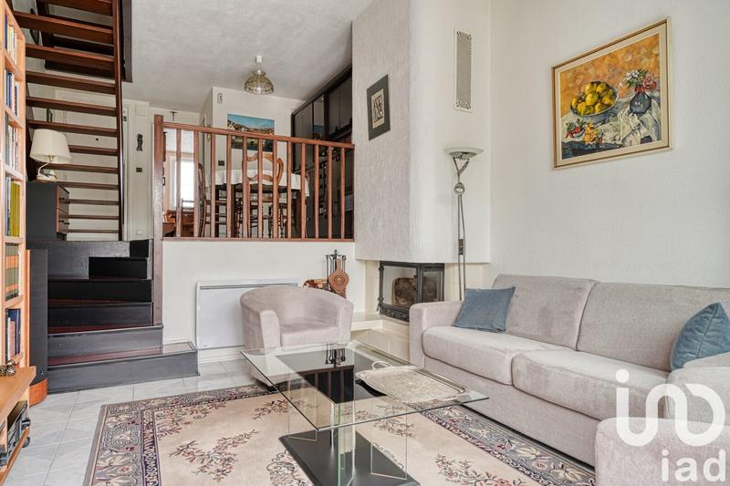 Maison - 94 m² - 6 pièces