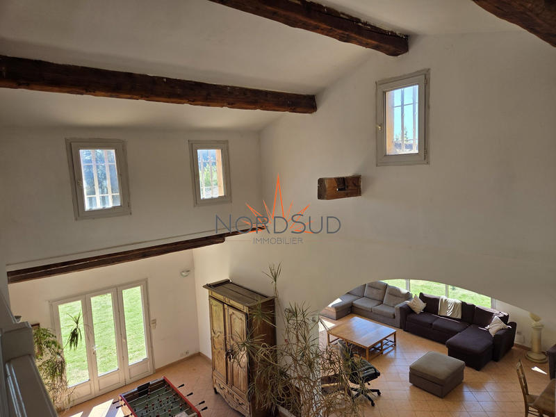 Maison - 246 m² - 6 pièces