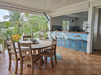 Maison - 141 m² - 5 pièces