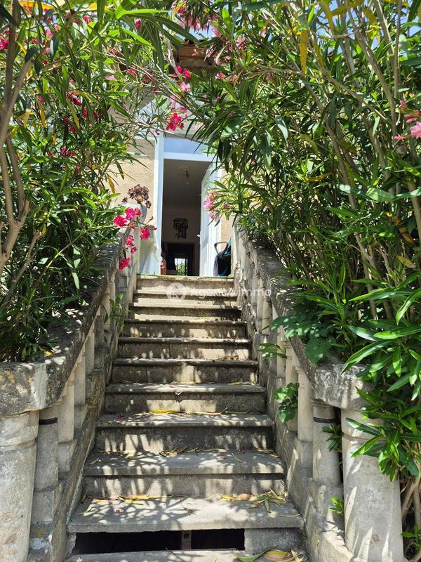 Appartement - 75 m² - 3 pièces