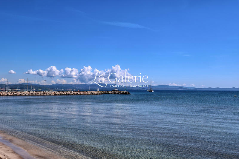 Loft - 140 m² - 4 pièces