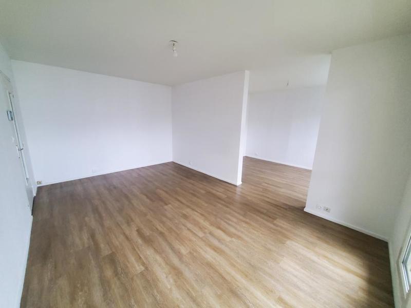 Appartement ancien - 77 m² - 4 pièces