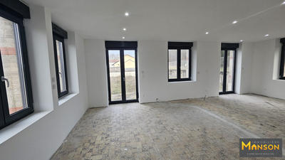 Maison - 165 m² - 8 pièces