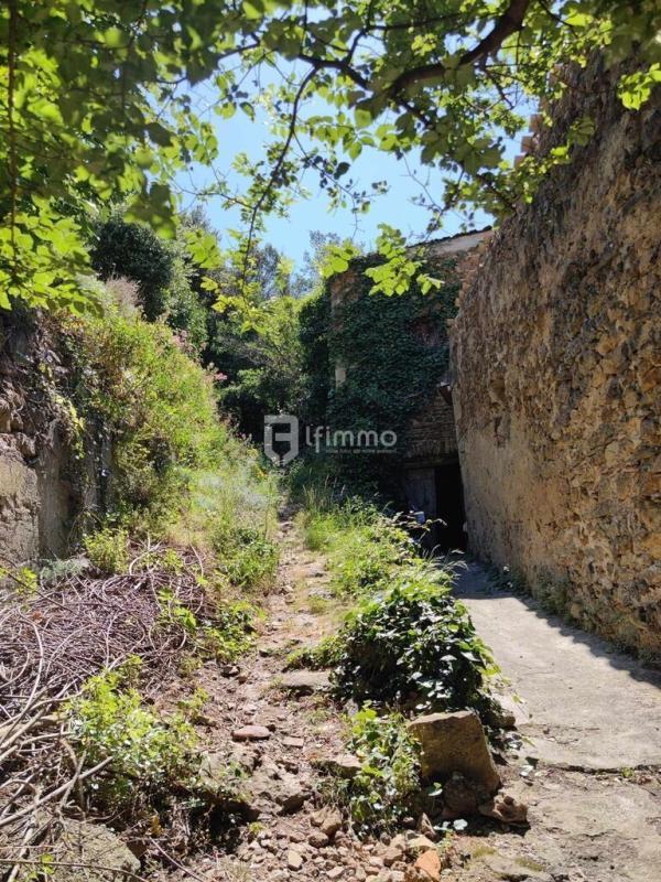 Immeuble - 113 m² - 6 pièces