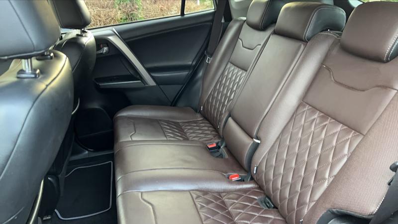 Toyota Rav4 2.5 VVTi 197 Hybrid 2wd e-Cvt Silver Édition - Première main Automatique