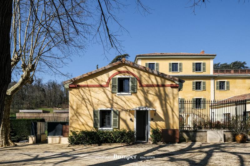 Maison ancienne - 244 m² - 7 pièces