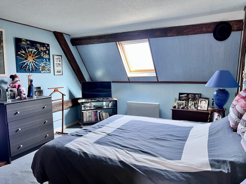 Maison - 200 m² - 7 pièces