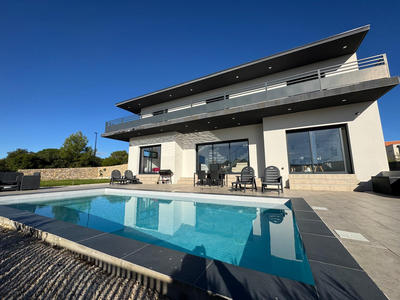 Maison - 190 m² - 6 pièces