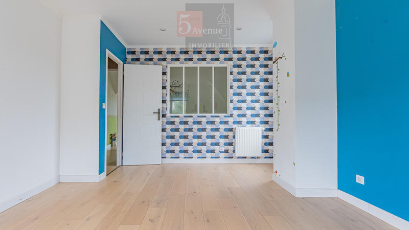 Maison - 197 m² - 6 pièces