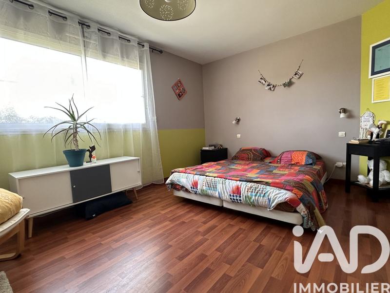 Maison - 226 m² - 7 pièces