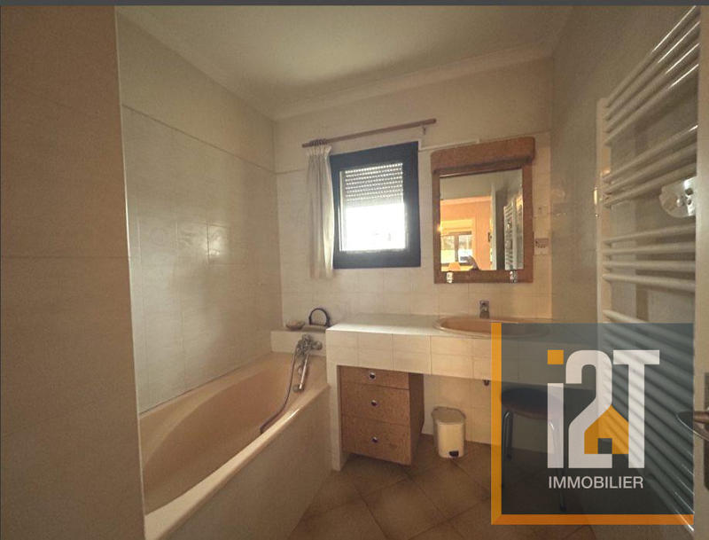 Villa - 83 m² - 5 pièces