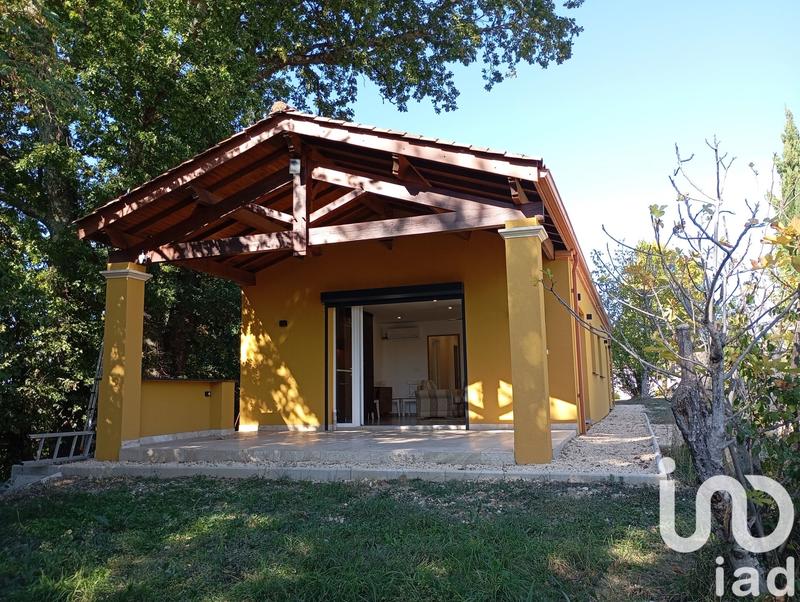 Maison - 485 m² - 10 pièces