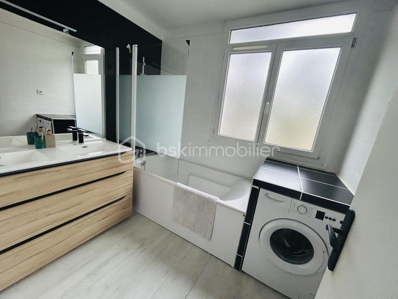 Appartement - 80 m² - 5 pièces