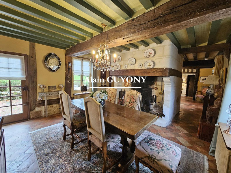 Maison ancienne - 222 m² - 8 pièces