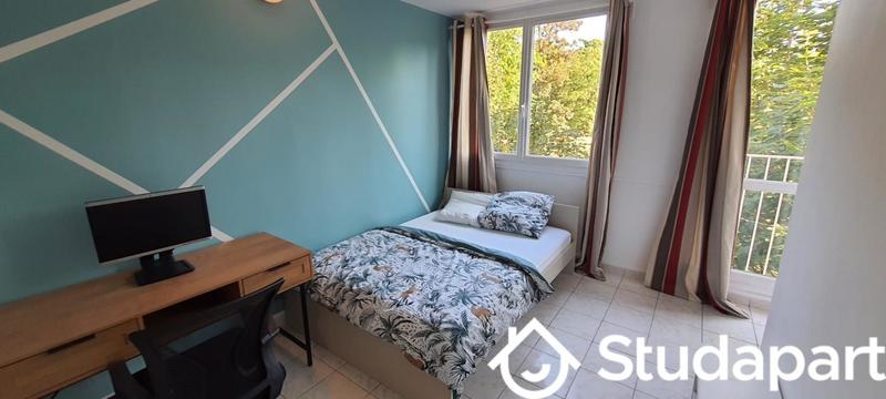 Chambre - 13 m² - 1 pièce