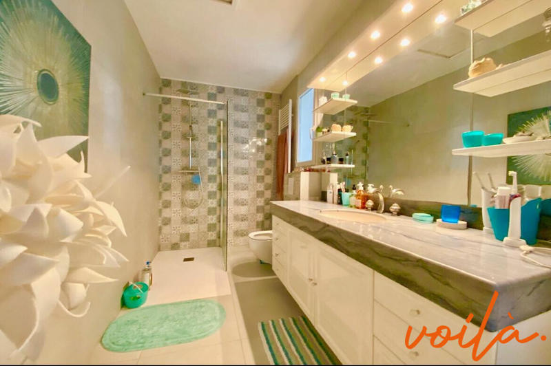 Maison - 191 m² - 7 pièces