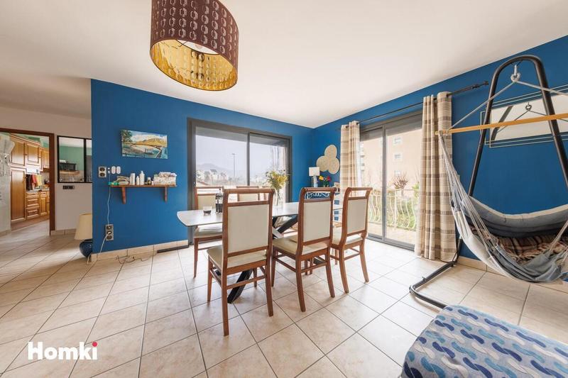 Maison - 200 m² - 6 pièces