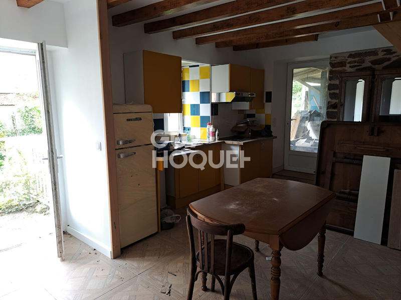 Maison - 242 m² - 8 pièces