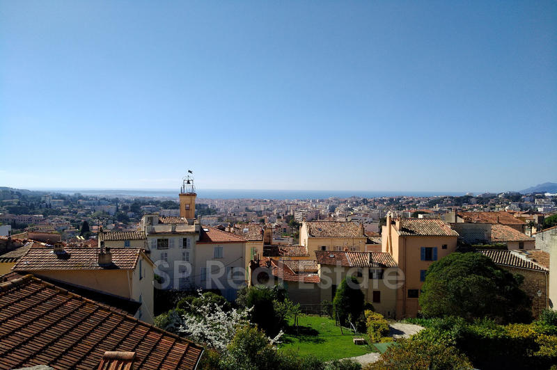 Maison de village - 255 m² - 6 pièces