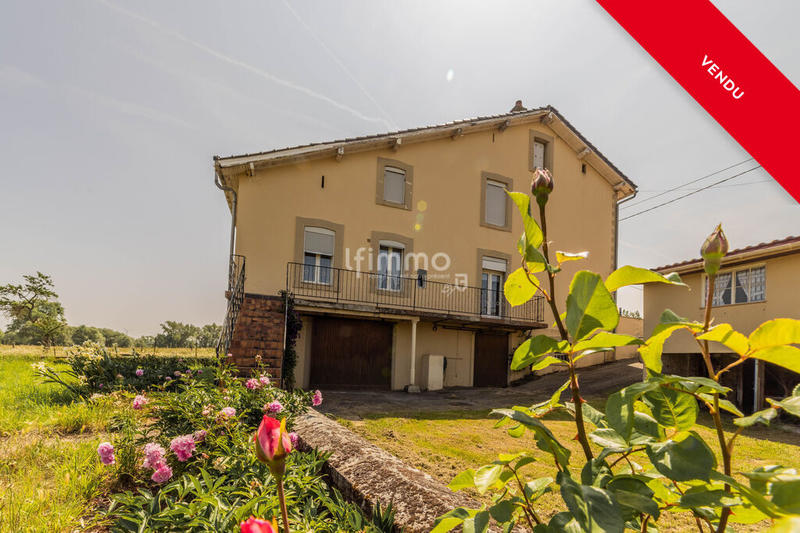 Maison - 268 m² - 9 pièces