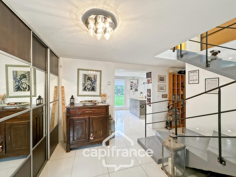 Maison - 172 m² - 7 pièces