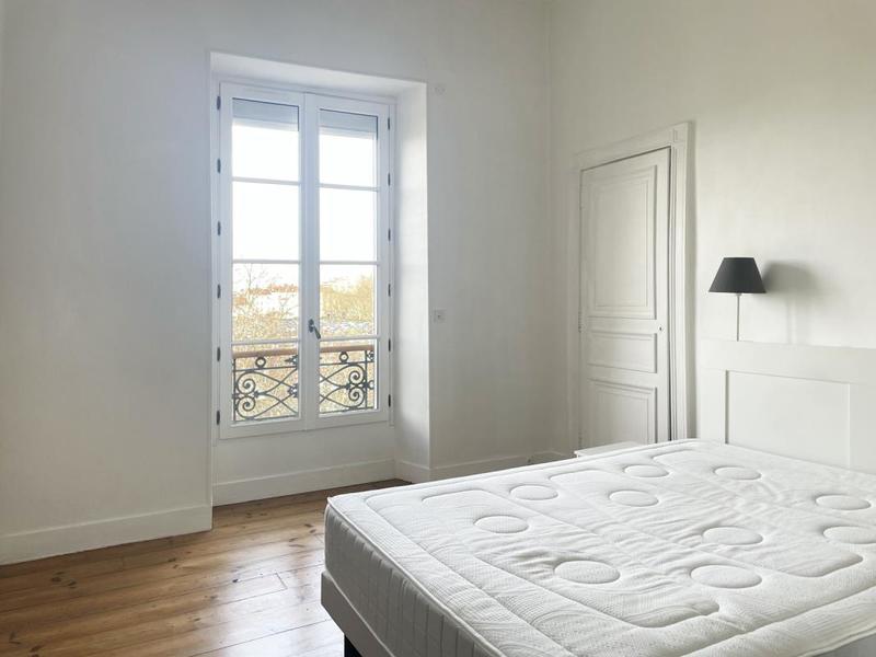 Appartement - 85 m² - 3 pièces