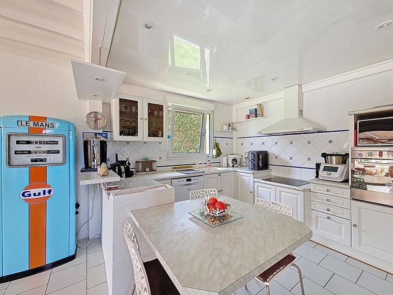 Maison - 217 m² - 10 pièces