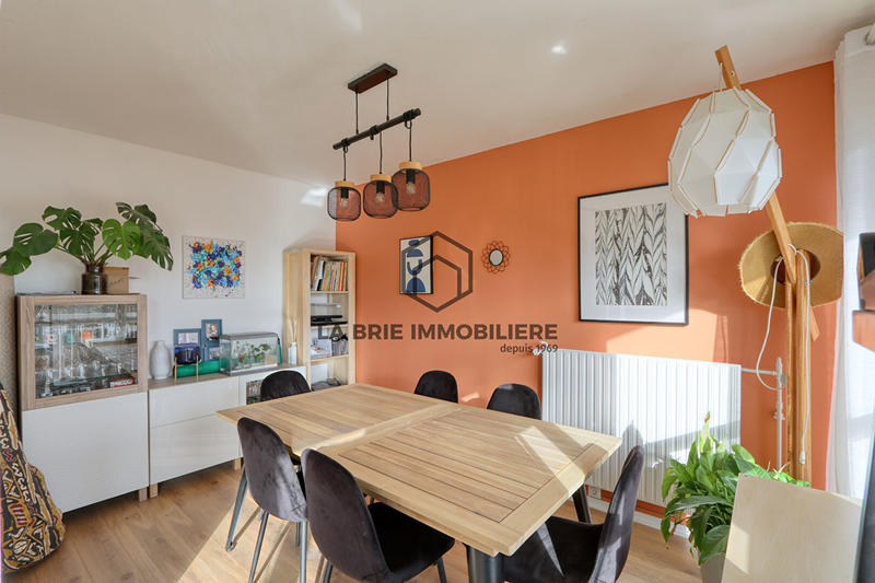 Appartement - 77 m² - 4 pièces