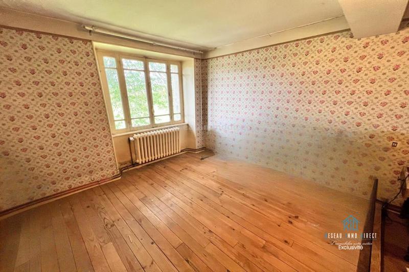 Maison en pierre - 242 m² - 9 pièces