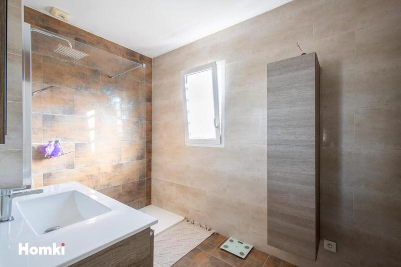 Villa - 90 m² - 4 pièces