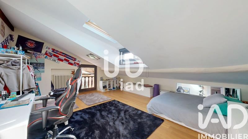 Maison - 260 m² - 9 pièces