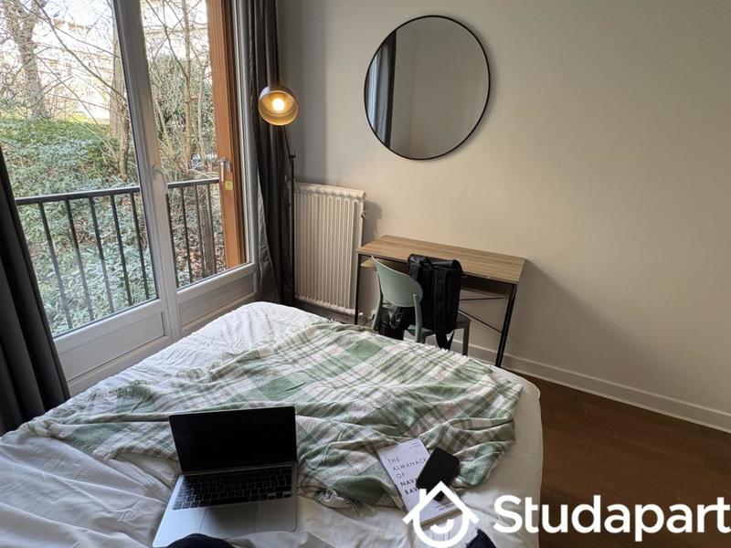 Chambre - 9 m² - 1 pièce