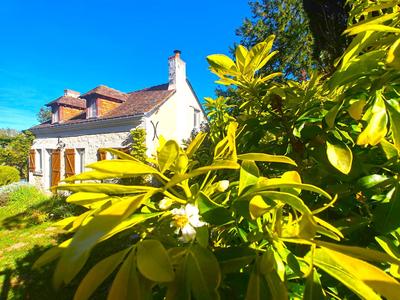 Maison - 200 m² - 8 pièces