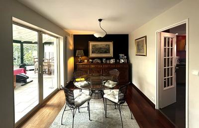 Maison - 199 m² - 9 pièces