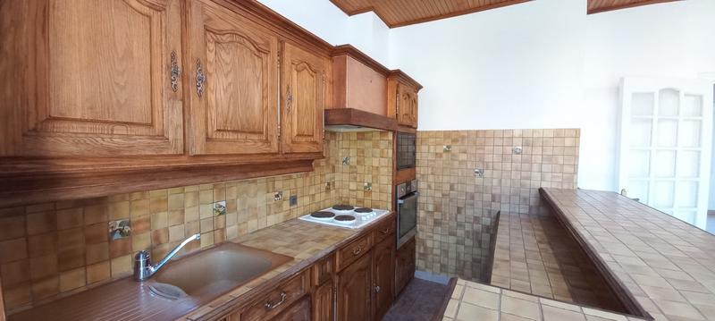 Maison - 90 m² - 5 pièces