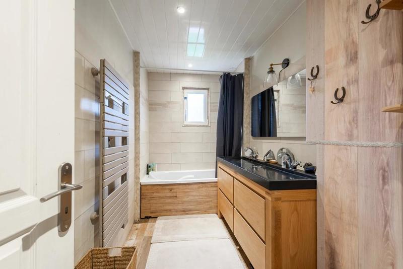 Maison - 130 m² - 7 pièces