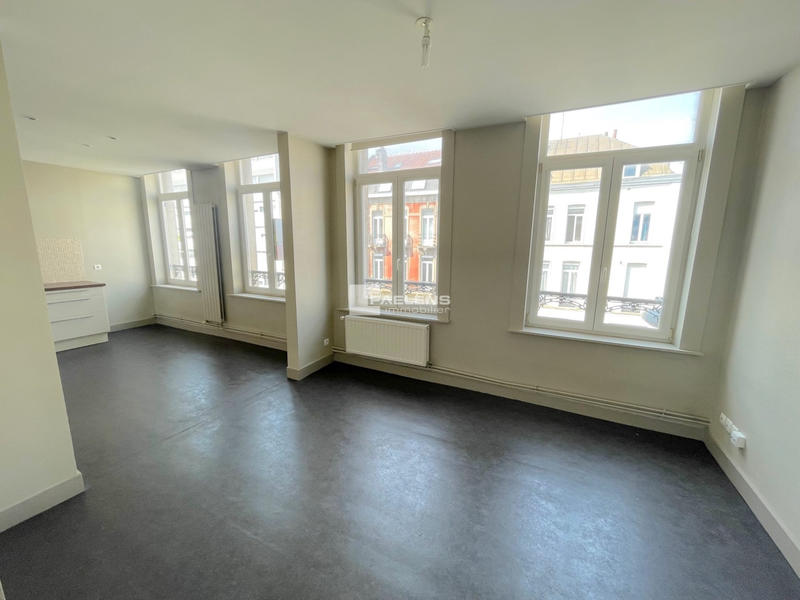 Appartement - 145 m² - 3 pièces