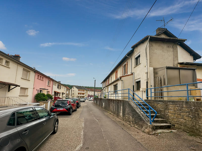 Maison - 90 m² - 5 pièces