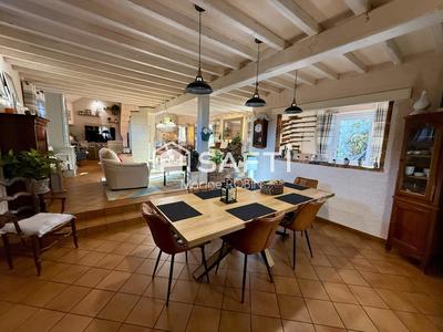 Maison - 223 m² - 10 pièces