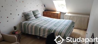 Chambre - 12 m² - 1 pièce