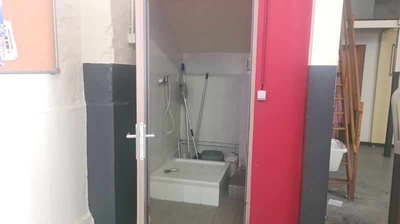 Local commercial - 210 m²