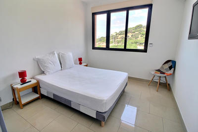 Appartement - 76 m² - 4 pièces