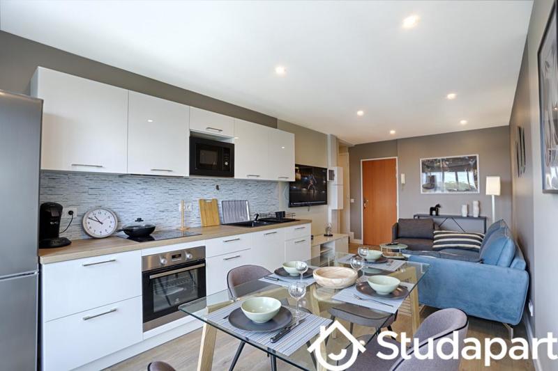 Chambre - 11 m² - 1 pièce