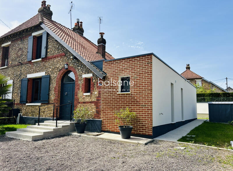 Maison - 121 m² - 5 pièces