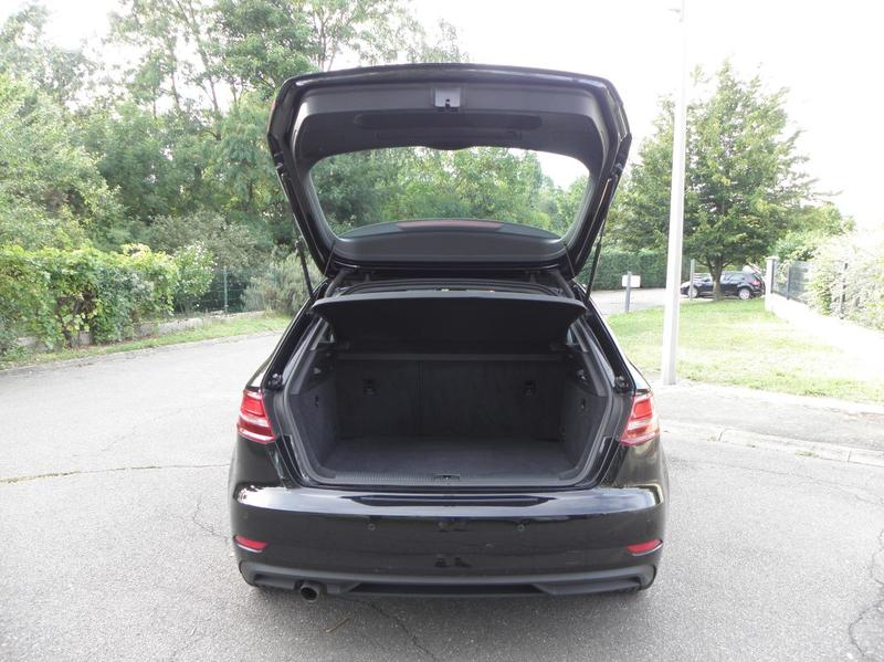 Audi A3 sportback 30 Tfsi 116 Ch Business Line s tronic 7 /6cv