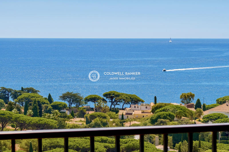 Maison - 255 m² - 7 pièces