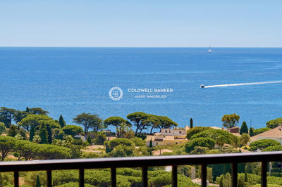 Maison - 255 m² - 7 pièces